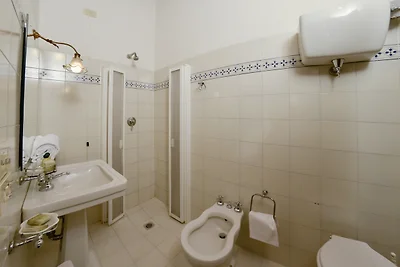 Villa mit Aussenpool und WLAN