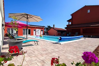 Ferienwohnung mit Pool und Klimaanlage