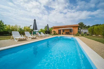 Ferienhaus mit Pool