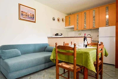 Ferienwohnung mit Klimaanlage und Balkon