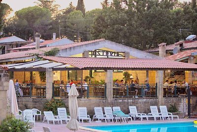 Ferienwohnung mit Pool und Terrasse