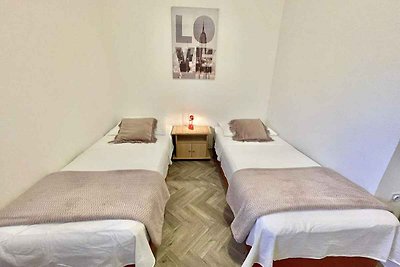 Ferienwohnung klimatisiert mit Balkon