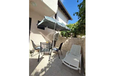 Ferienwohnung WOHNUNG DORIANA (2+1)