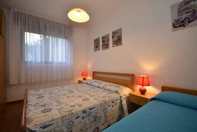 Ferienwohnung mit Klimaanlage und Balkon