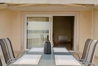 Ferienwohnung mit Klimaanlage und Meerblick