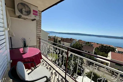Studio modern mit Balkon