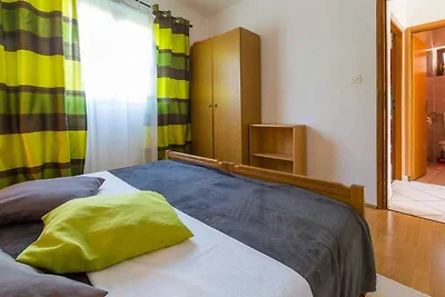 Ferienwohnung mit Balkon und Grill