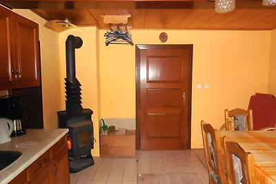 Ferienhaus mit Kamin und Garten