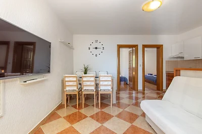 Ferienwohnung Mit Meerblick und Pool