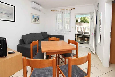 Ferienwohnung mit Klimaanlage und Terrasse