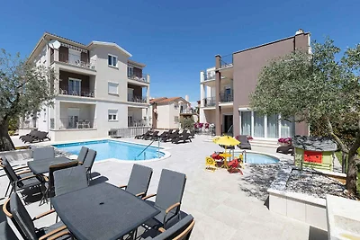 Ferienwohnung mit Klimaanlage und Aussenpool