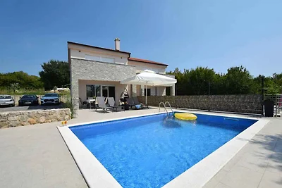 Ferienhaus mit einem Pool und drei