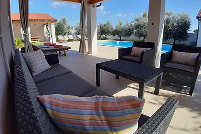 Vakantiehuis Ontspannende vakantie Pula