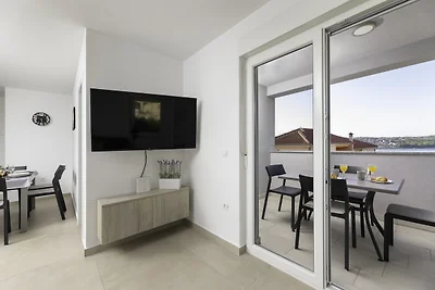 Ferienwohnung mit einen Balkon und Meerblick