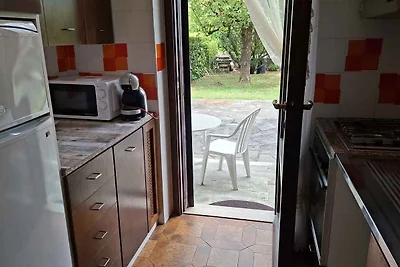 Ferienwohnung mit Pool und Garten