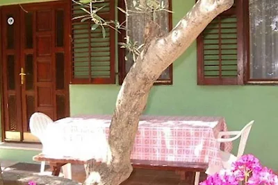 Ferienwohnung mit Terrasse und Klimaanlage