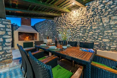 Ferienhaus mit grosser Terrasse und 2 Bäder