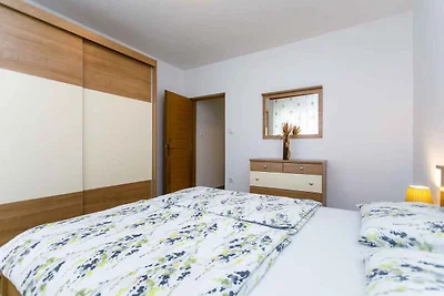 Ferienwohnung in ruhiger Lage mit Terrasse