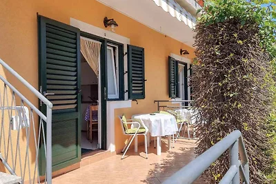 Studio mit Terrasse und Internet