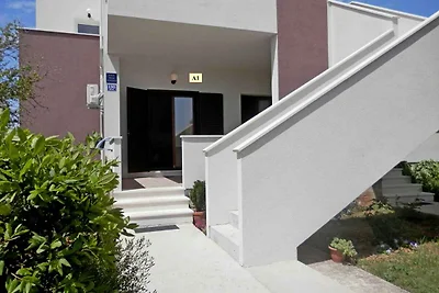 Ferienwohnung mit Klimaanlage und Terrasse