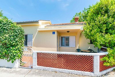 Ferienhaus mit Terrasse und Grill