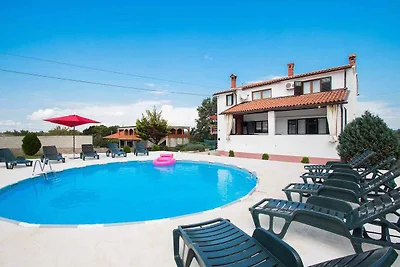 Appartamento Vacanza con famiglia Šajini