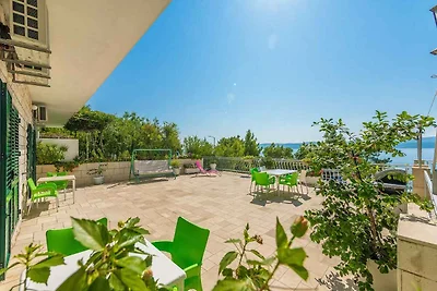 Studio mit gemeinsamer Terrasse direkt am