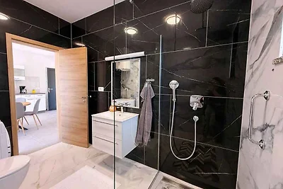 Ferienwohnung mit Pool zur gemeinsamen