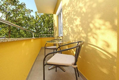 Ferienwohnung mit Balkon und Klimaanlage