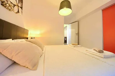 Ferienwohnung mit Balkon und Klimaanlage