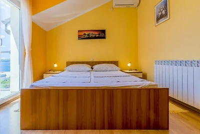Appartamento Vacanza con famiglia Biograd na Moru