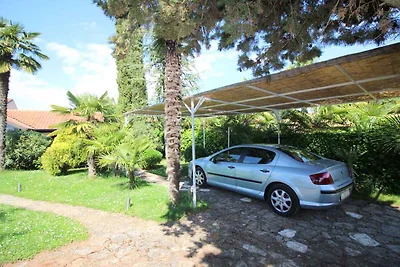 Bungalow mit schönem Garten und Klimaanlage