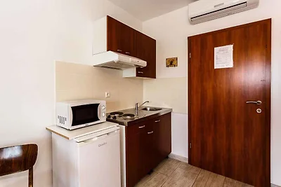 Studio mit Internet, Klimaanlage und Balkon