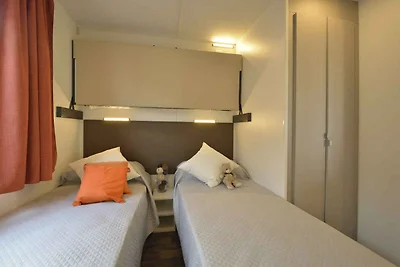 Mobilehome mit Terrasse mit Seeblick, Pool un