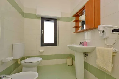 Ferienwohnung mit Klimaanlage und Balkon