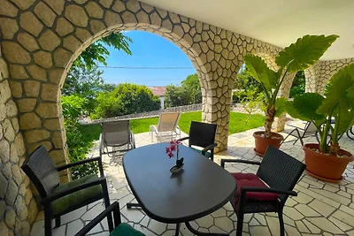 Ferienwohnung mit Terrasse und Klimaanlage