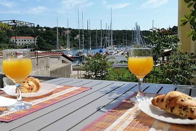 Ferienwohnung mit Terrasse und Meerblick