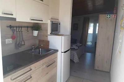 Studio-Apartment A2 mit Balkon 500 m vom Meer