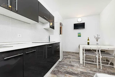 Ferienwohnung mit Grill und Terrasse, modern