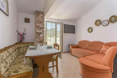 Ferienwohnung Lovely Apartment Bijelić with s