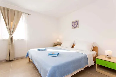 Ferienwohnung mit Terrasse und Klimaanlage