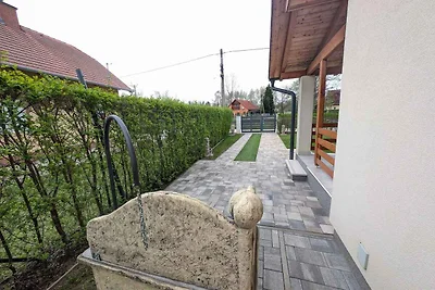 Ferienhaus mit Aussenküche, WLAN und