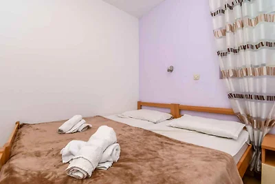 Gemütliche Ferienwohnung in Kaštel Štafilić m