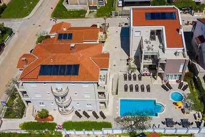 Ferienwohnung mit Klimaanlage, mit Aussenpool