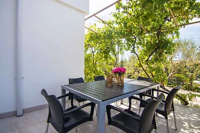 Ferienwohnung Luxuswohnung Marina 2