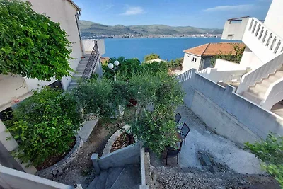 Appartamento Vacanza con famiglia Okrug Gornji
