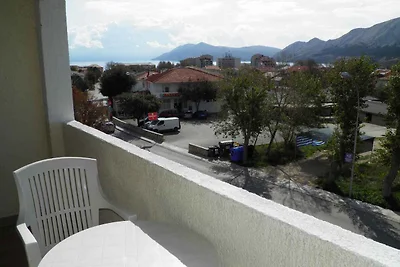 Studio mit Balkon und Klimaanlage