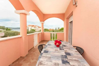 Ferienwohnung mit Terrasse und Klimaanlage