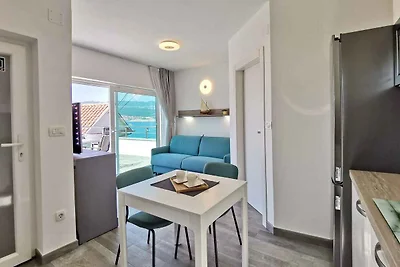 Studio mit Balkon und Klimaanlage