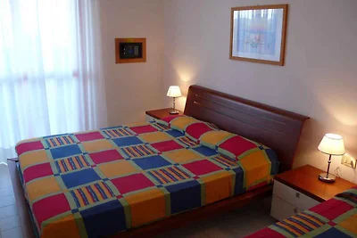 Ferienwohnung mit Klimaanlage und Balkon